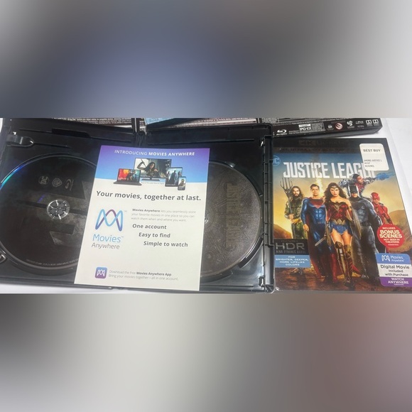DC Bundle of UV HDR Blu-Ray, DVD, & Digital Codes. Includes 5 - Picture 3 of 7